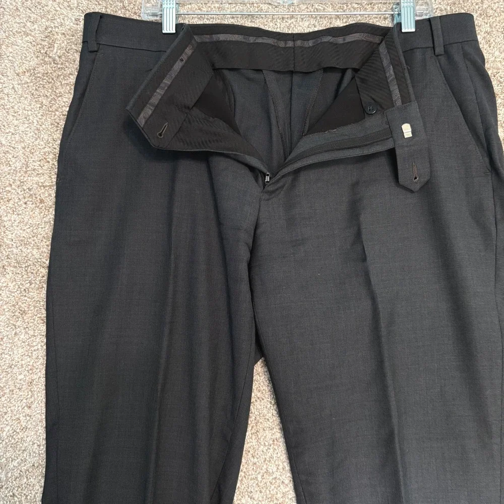 Ralph Lauren Two-Piece Suit 100% Wool Charcoal Gray Mens 48R W38 L30